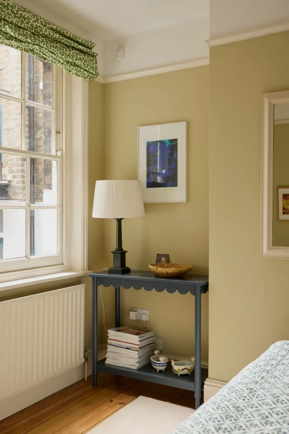 A Serene Ground-Floor Victorian Apartment in London 15 small-19th-century-apartment-london