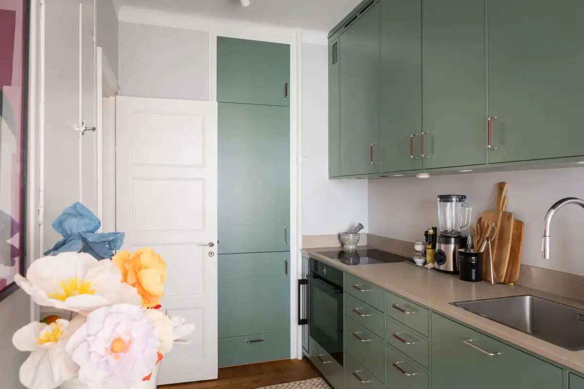 A Pink Living Room in a Colorful 1920s Apartment in Stockholm 11 small-stockholm-apartment-pink-living-room-nordroom