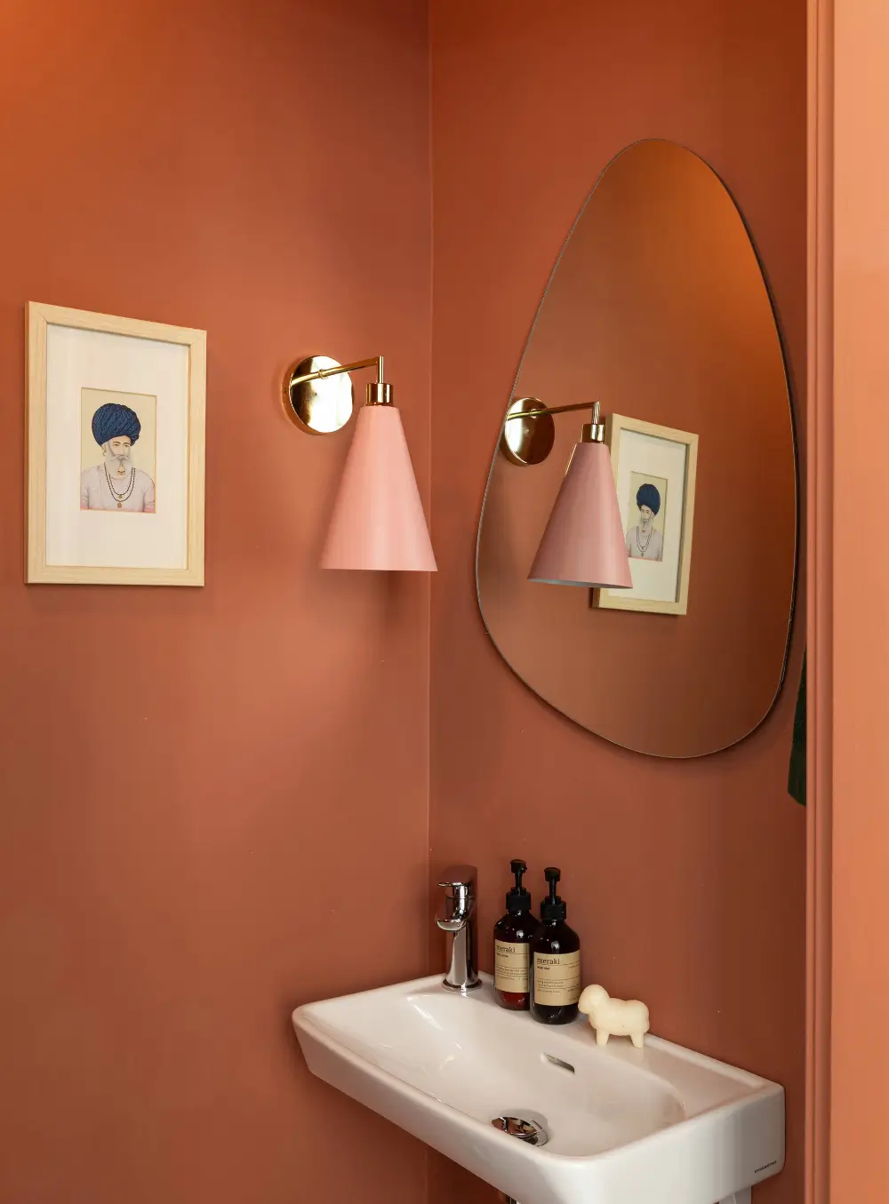 A Stylish Light-Colored Apartment with a Rental Part in Stockholm's Gamla Stan 20 stylish-apartment-stockholm-old-town