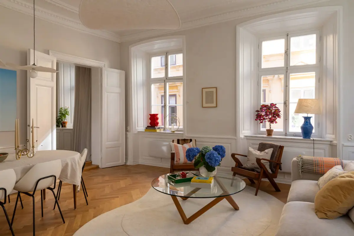 A Stylish Light-Colored Apartment with a Rental Part in Stockholm's Gamla Stan 5 stylish-apartment-stockholm-old-town