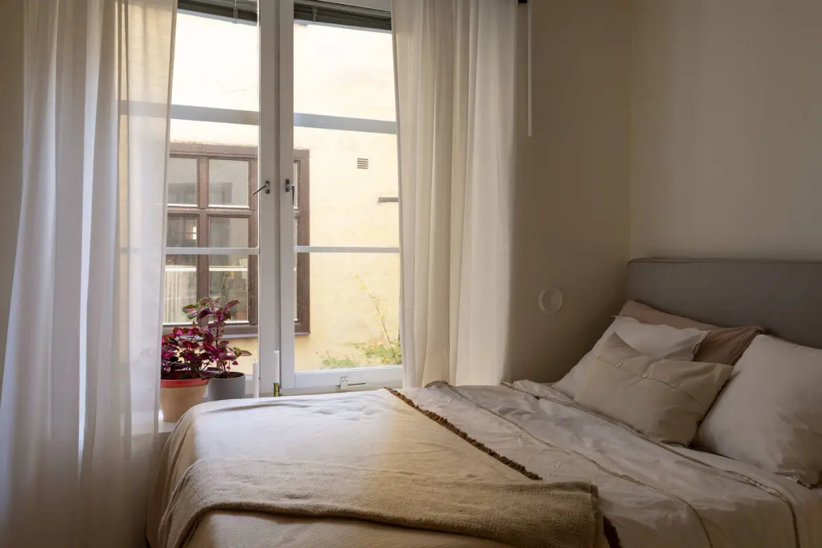 A Stylish Light-Colored Apartment with a Rental Part in Stockholm's Gamla Stan 17 stylish-apartment-stockholm-old-town