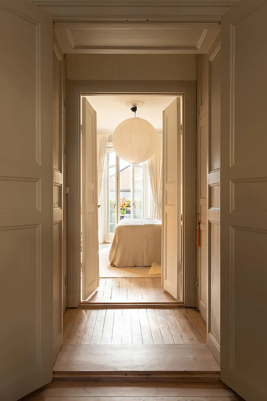 A Stylish Light-Filled Apartment in an Early 20th-Century Stockholm Building 10 tasteful-early-20th-century-apartment-stockholm-nordroom