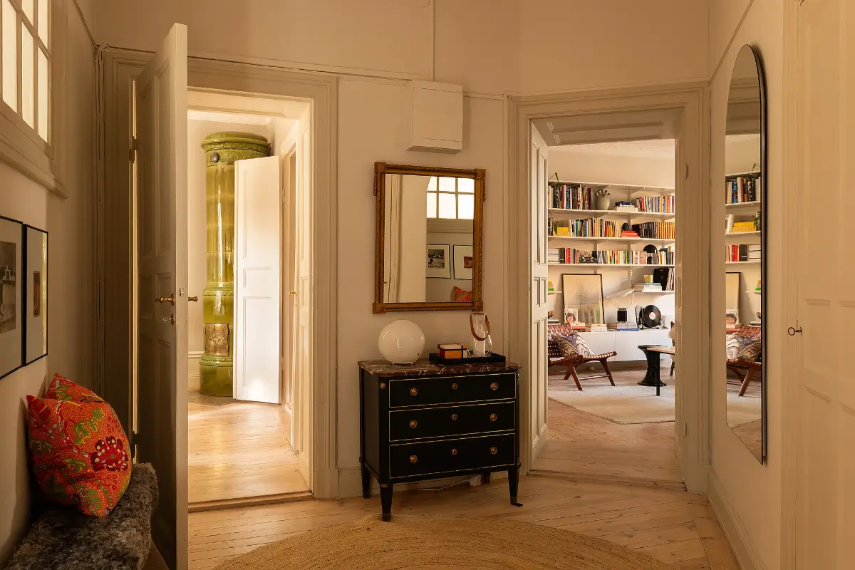 A Stylish Light-Filled Apartment in an Early 20th-Century Stockholm Building 24 tasteful-early-20th-century-apartment-stockholm-nordroom