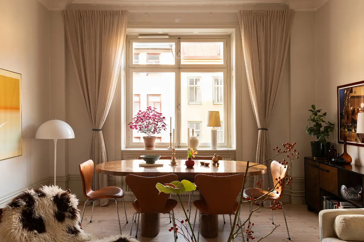 A Stylish Light-Filled Apartment in an Early 20th-Century Stockholm Building 3 tasteful-early-20th-century-apartment-stockholm-nordroom