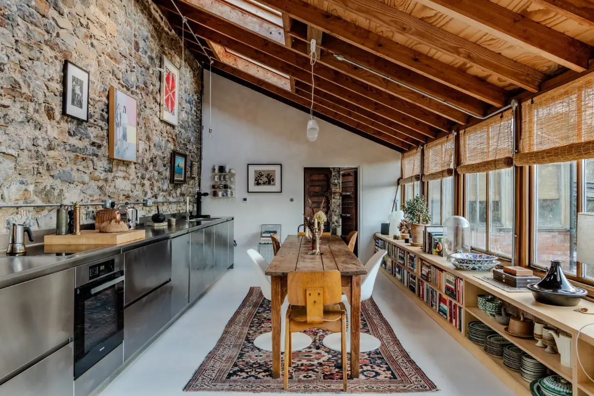 unique-artist-home-south-of-england