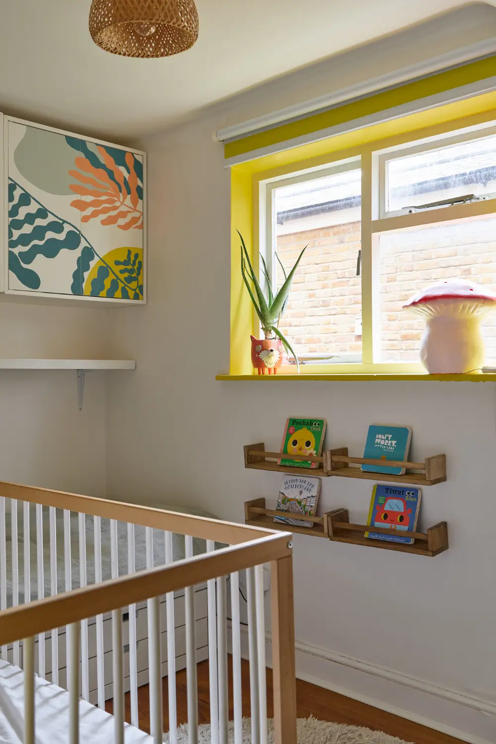 A Crittal-Style Glazed Extension for a Ground Floor Victorian Apartment 32
victorian-family-home-Crittall-style-glazed-kitchen-extension-nordroom