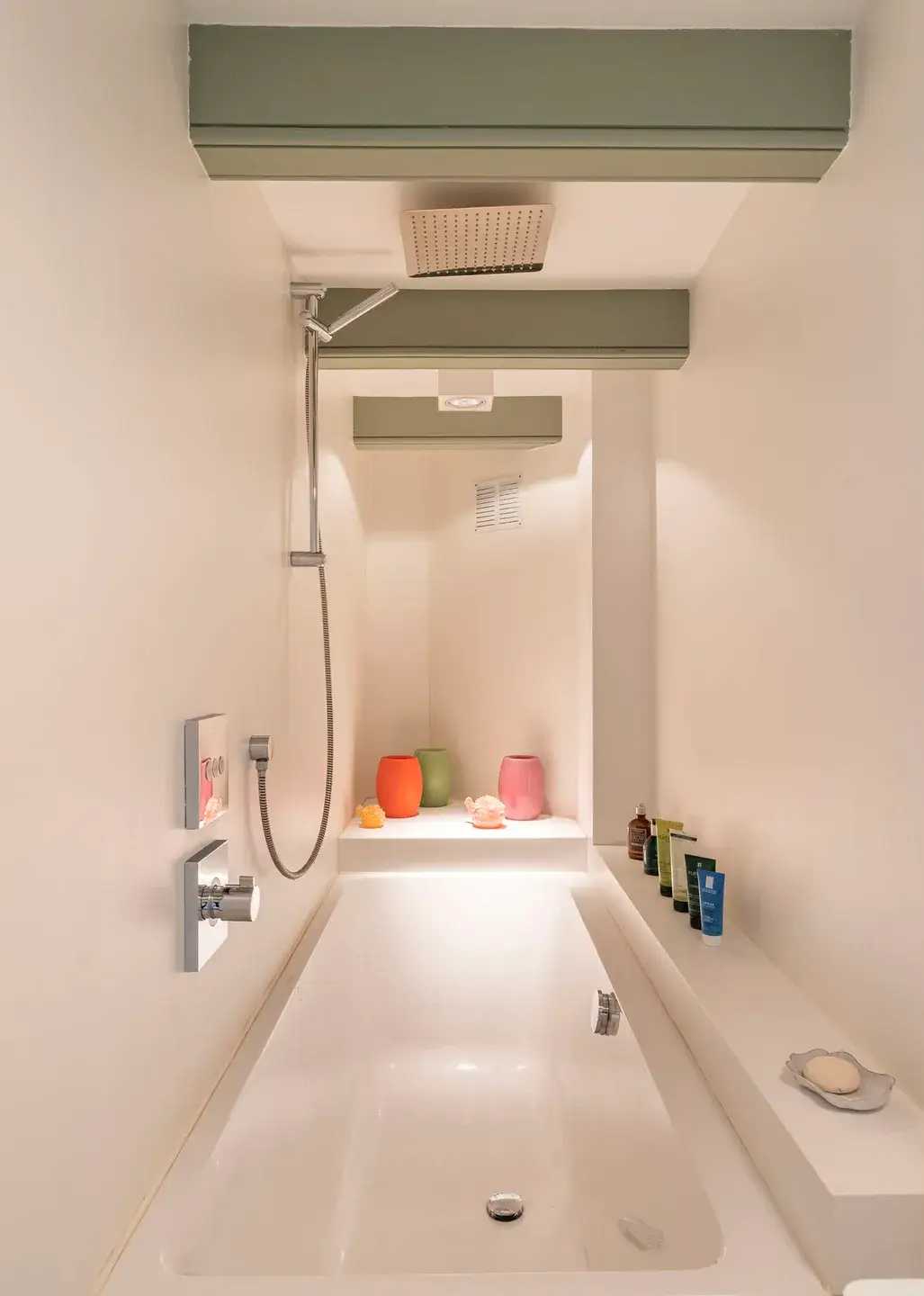 Unique Property: An 18th-Century Octagonal Tea House in The Netherlands 11 18th-century-octagonal-tea-house-netherlands-nordroom