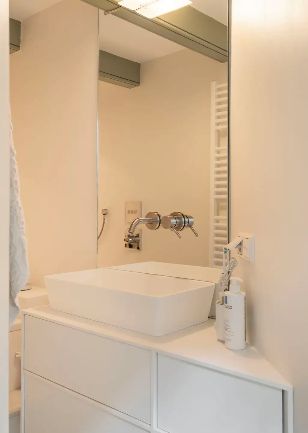 Unique Property: An 18th-Century Octagonal Tea House in The Netherlands 12 18th-century-octagonal-tea-house-netherlands-nordroom