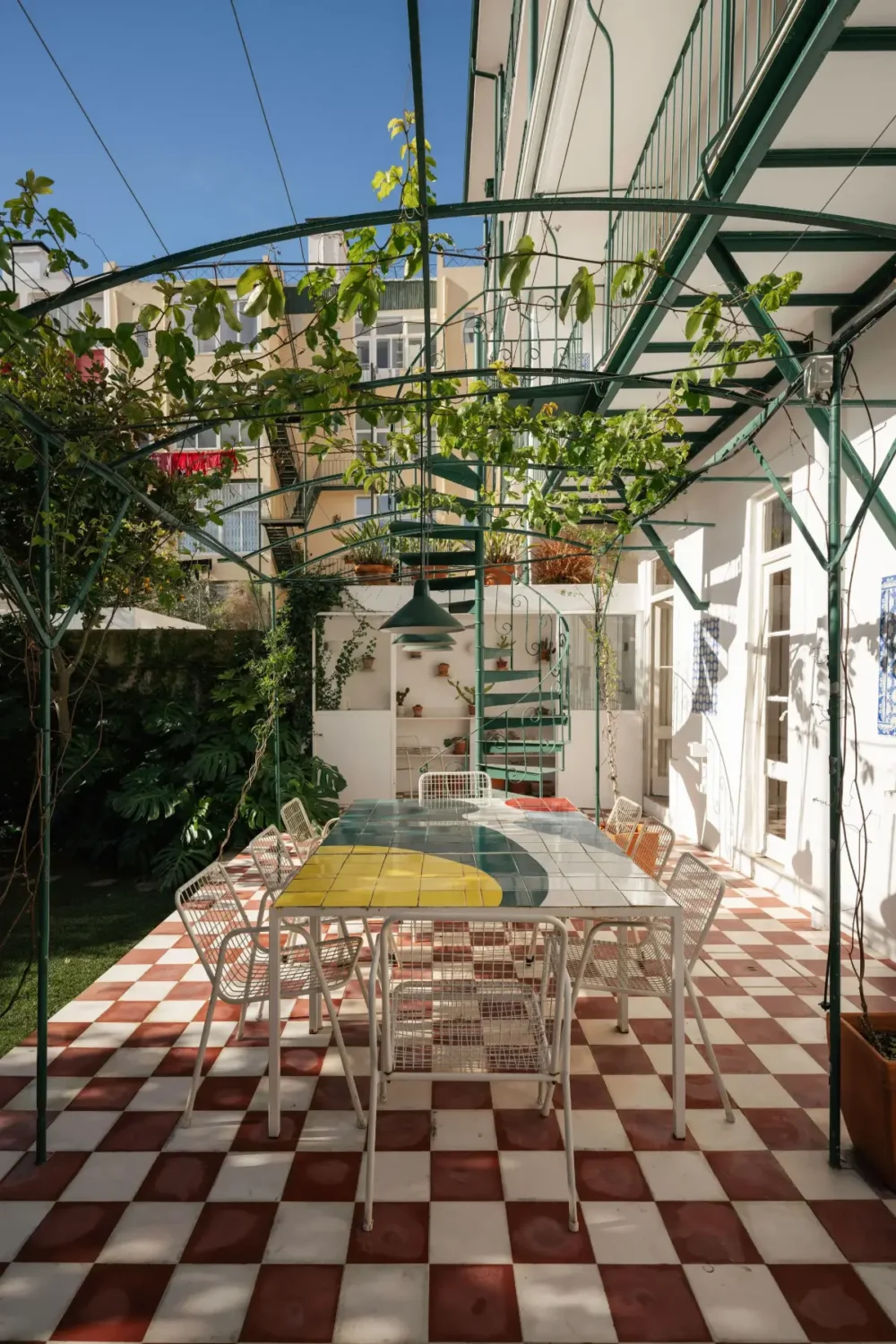 A Beautiful Renovated 19th-Century Townhouse in Lisbon 20 19th-century-lisbon-townhouse-nordroom