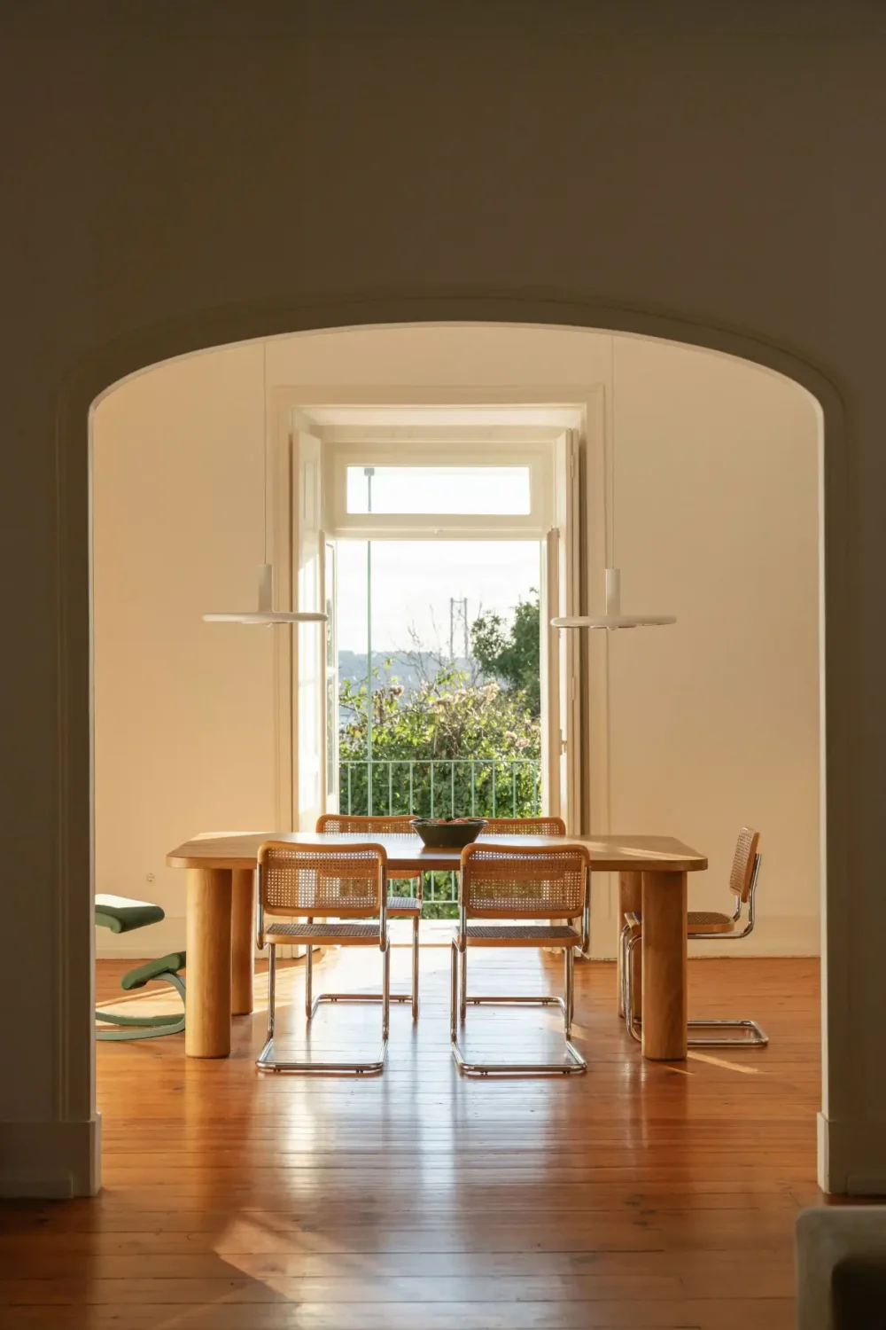 A Beautiful Renovated 19th-Century Townhouse in Lisbon 8 19th-century-lisbon-townhouse-nordroom