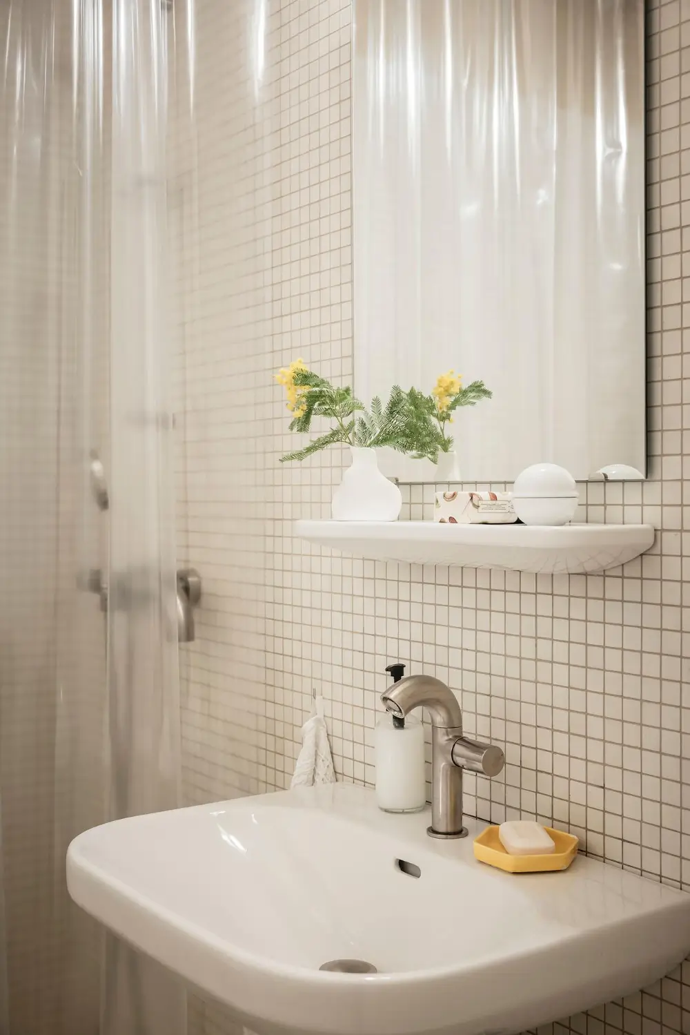 A Contemporary Architect-Designed Reimagination of an Early 20th-Century Apartment 16 architect-designed-apartment-sweden-nordroom