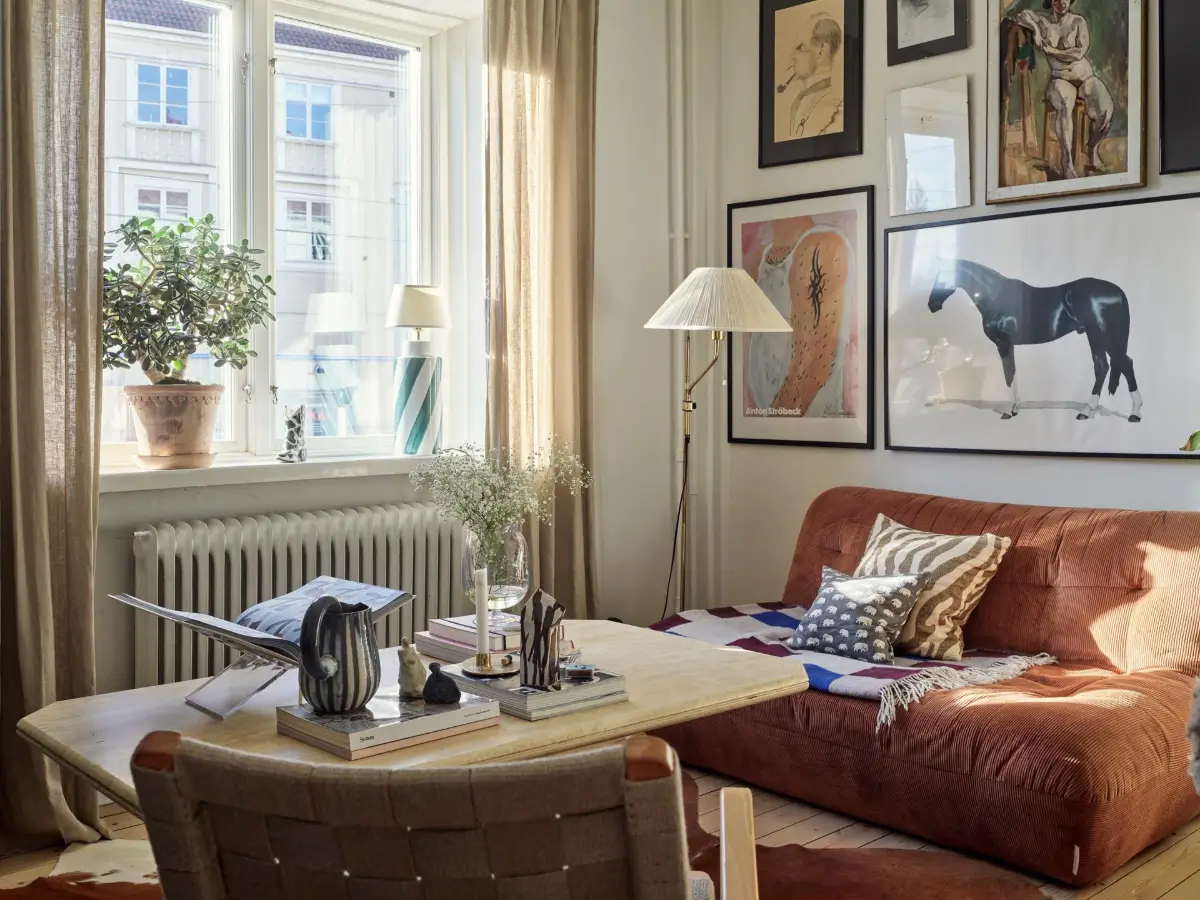 Wooden Floor and a Bistro-Style Kitchen in a Swedish 1930s Apartment 4 art-renovated-kitchen-cozy-small-1930s-apartment-sweden-nordroom