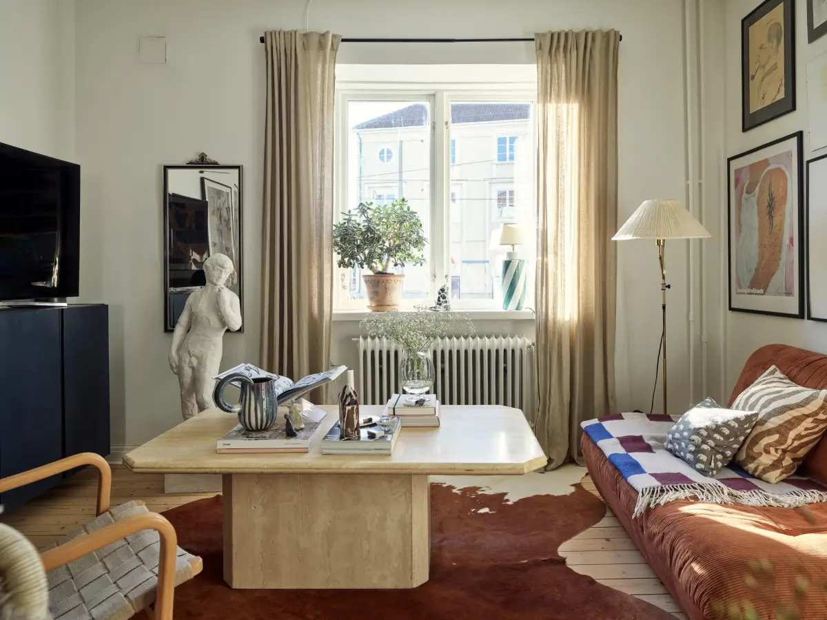 Wooden Floor and a Bistro-Style Kitchen in a Swedish 1930s Apartment 5 art-renovated-kitchen-cozy-small-1930s-apartment-sweden-nordroom