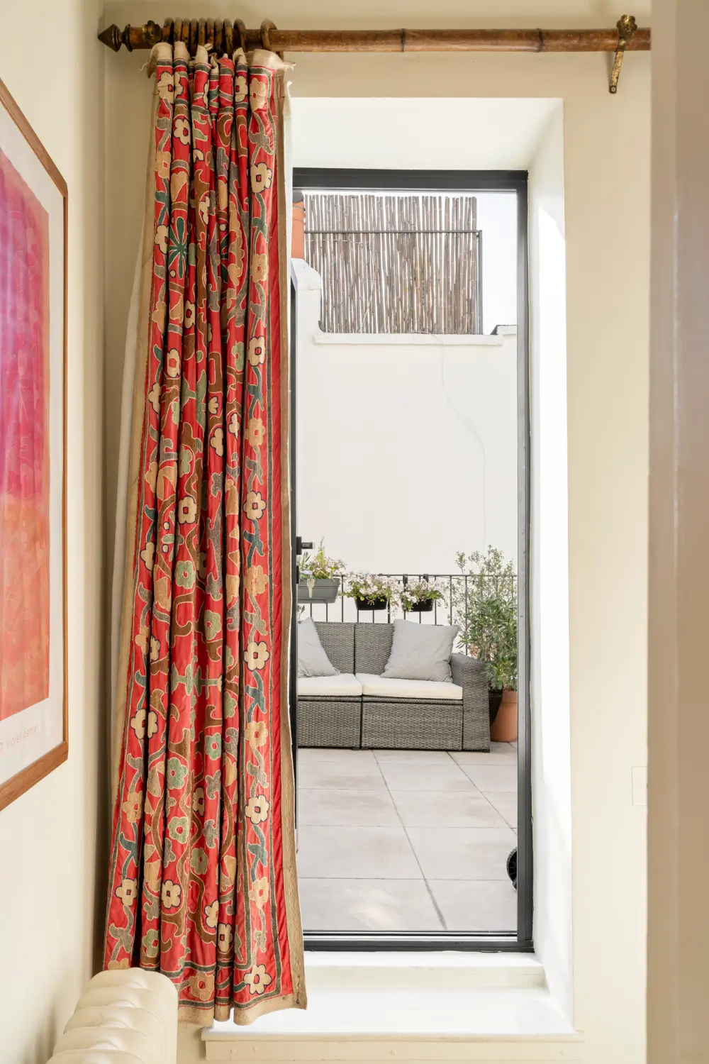 A Charming Victorian Duplex Apartment with a Roof Terrace 13 charming-victorian-duplex-apartment-roof-terrace-london