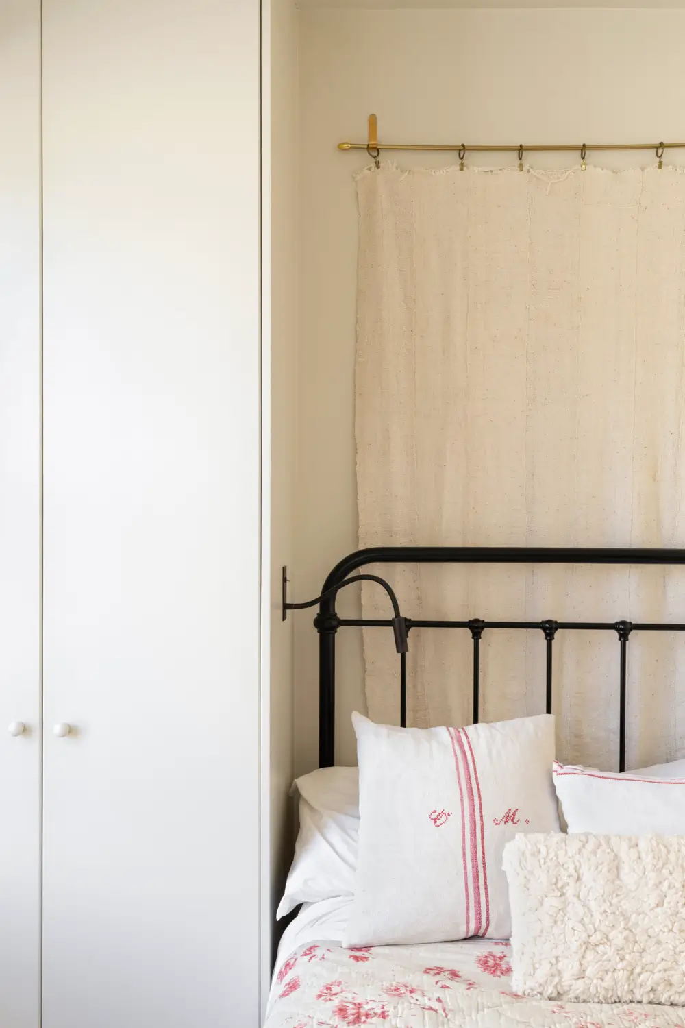 A Charming Victorian Duplex Apartment with a Roof Terrace 8 charming-victorian-duplex-apartment-roof-terrace-london