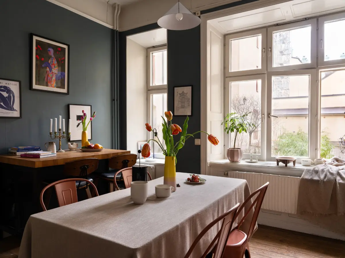 Warm and Rich Colors in a 19th-Century Stockholm Apartment 12 cozy-colorful-rooms-19th-century-stockholm-apartment-nordroom