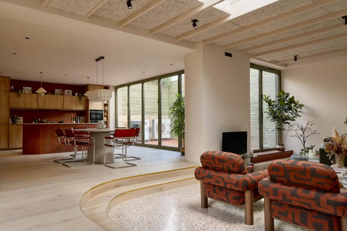 Midcentury and Japanese Influences in a Sustainable London New Build 2 curves-textures-new-build-house-london