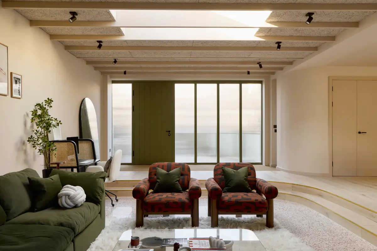 Midcentury and Japanese Influences in a Sustainable London New Build 9 curves-textures-new-build-house-london