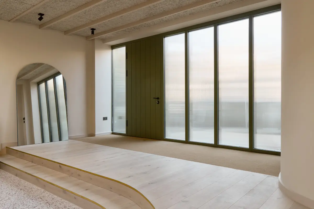 Midcentury and Japanese Influences in a Sustainable London New Build 38 curves-textures-new-build-house-london