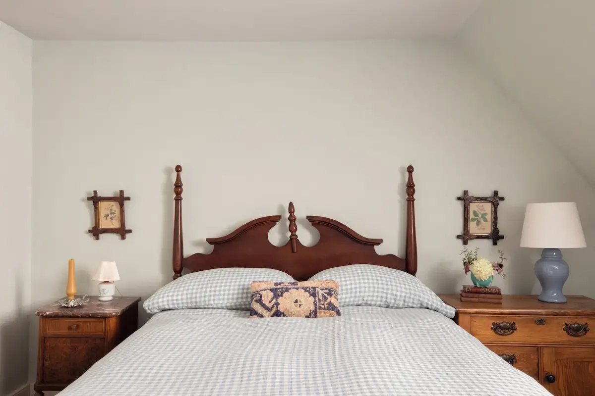 Light Rooms and Pink Tones in One of the Hudson Valley’s Oldest Homes 36 early-18th-century-dutch-house-hudson-valley