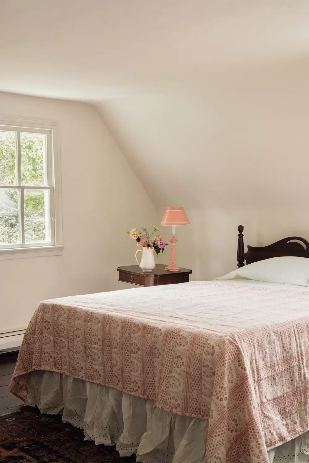 Light Rooms and Pink Tones in One of the Hudson Valley’s Oldest Homes 40 early-18th-century-dutch-house-hudson-valley