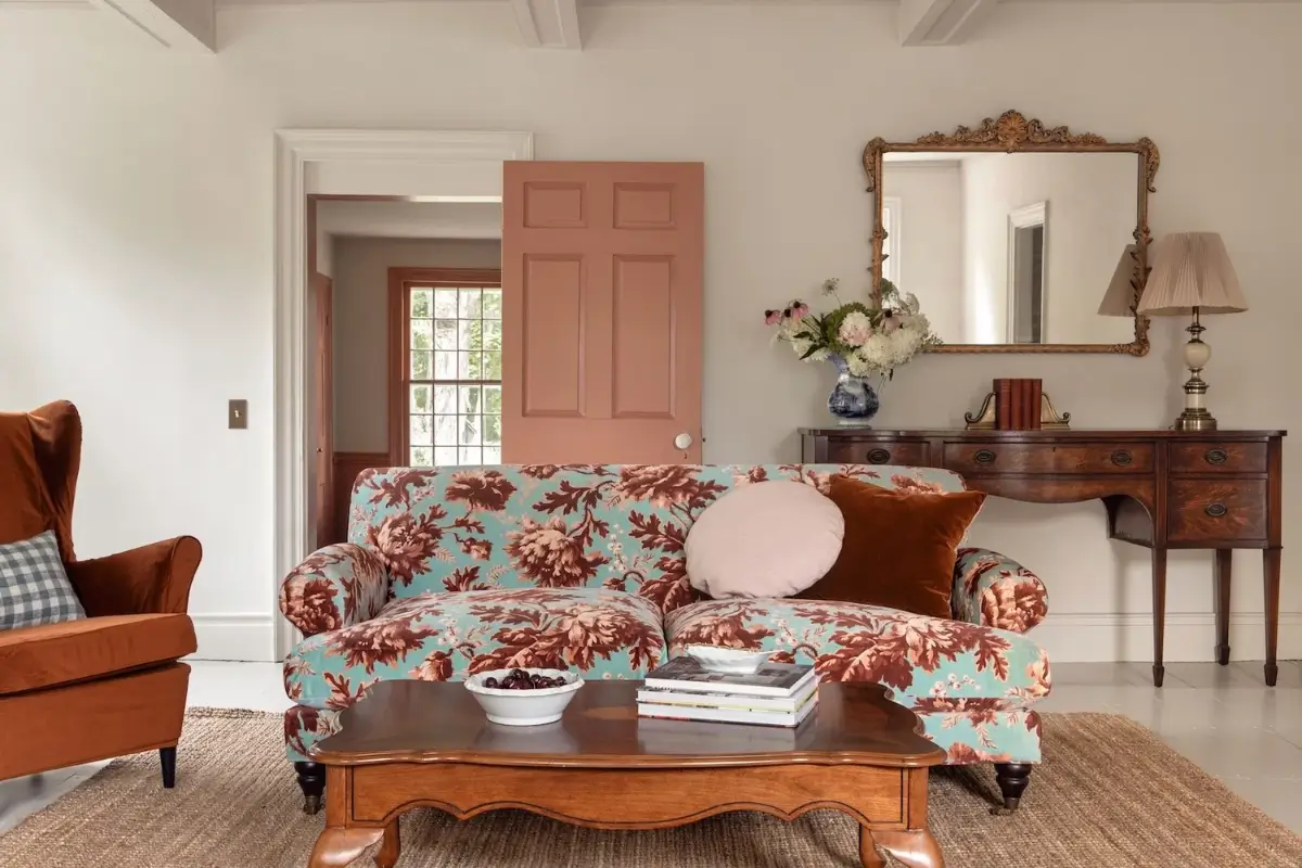Light Rooms and Pink Tones in One of the Hudson Valley’s Oldest Homes 10 early-18th-century-dutch-house-hudson-valley