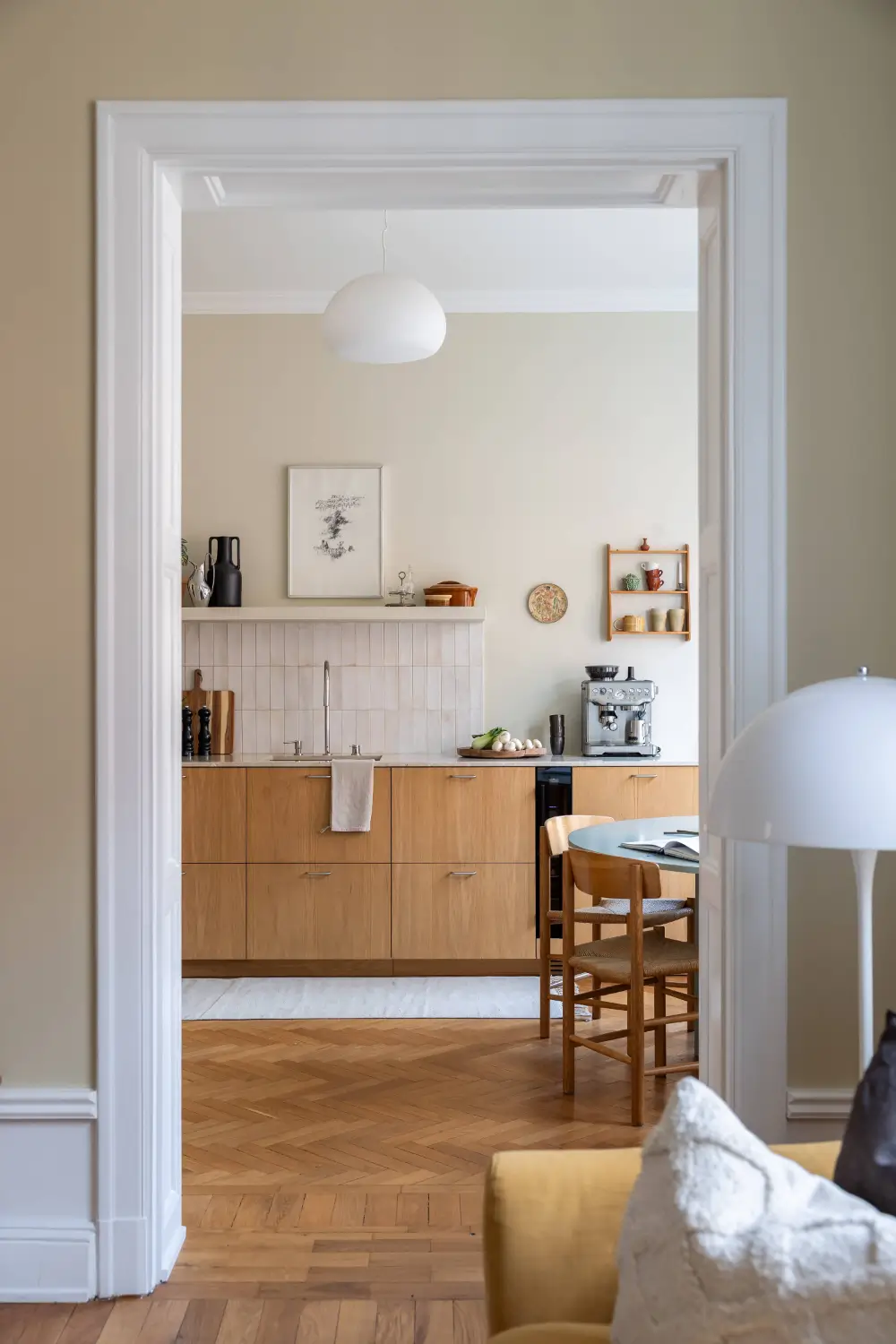 Warm Beige Tones and a Stylish Kitchen in a Stockholm Apartment 9 early-20th-century-apartment-beautiful-kitchen-and-fireplace