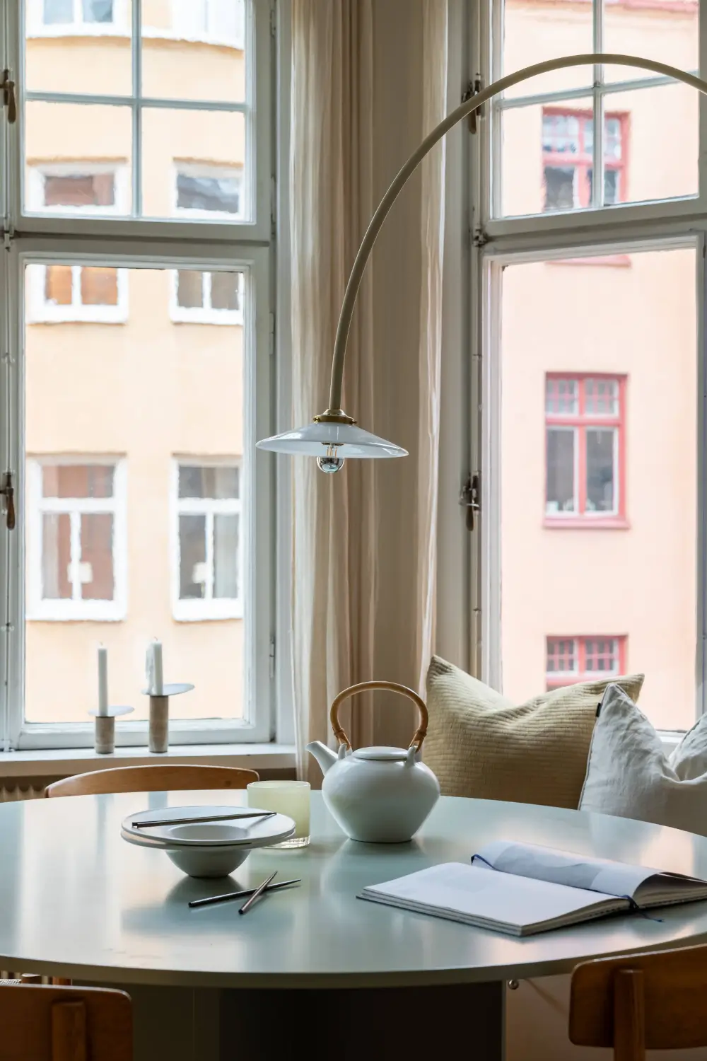 Warm Beige Tones and a Stylish Kitchen in a Stockholm Apartment 13 early-20th-century-apartment-beautiful-kitchen-and-fireplace