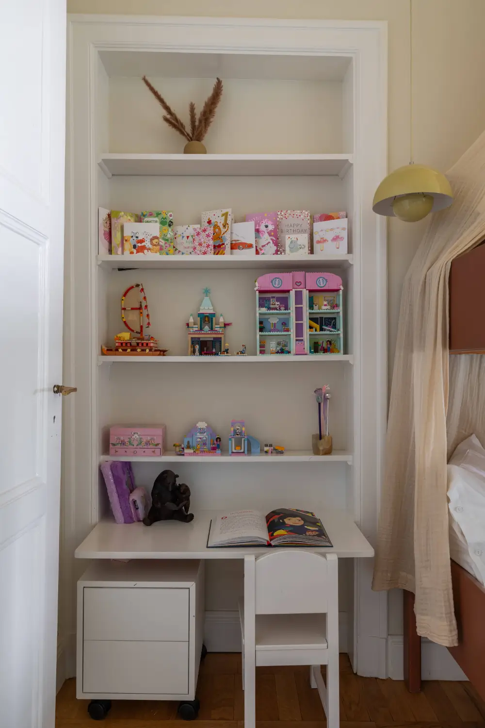 Warm Beige Tones and a Stylish Kitchen in a Stockholm Apartment 24 early-20th-century-apartment-beautiful-kitchen-and-fireplace