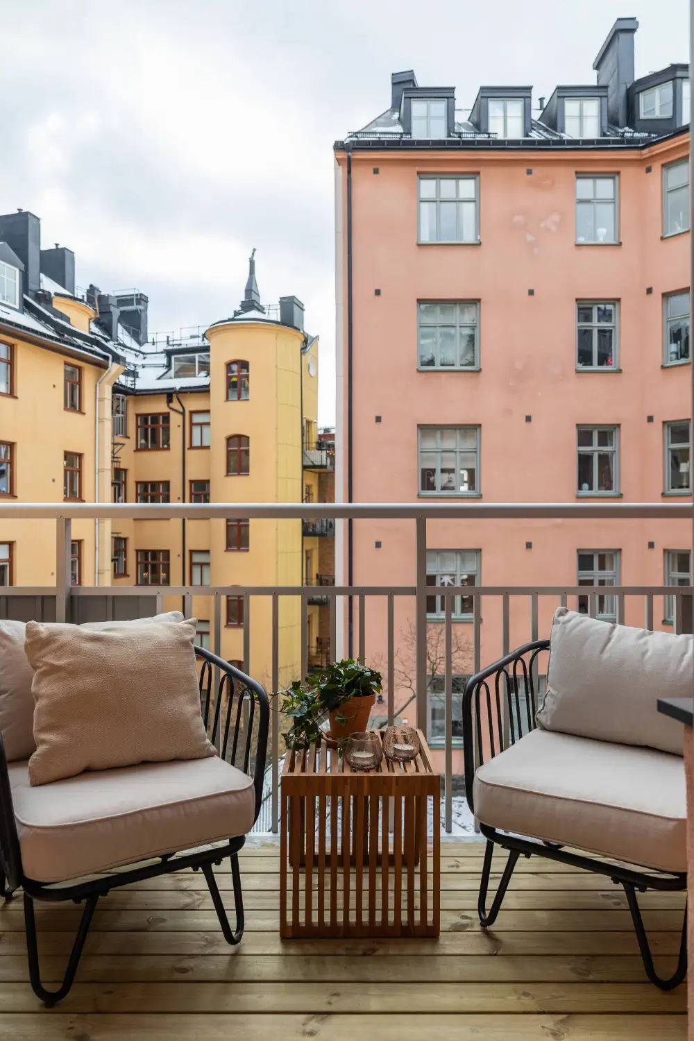 Warm Beige Tones and a Stylish Kitchen in a Stockholm Apartment 19 early-20th-century-apartment-beautiful-kitchen-and-fireplace