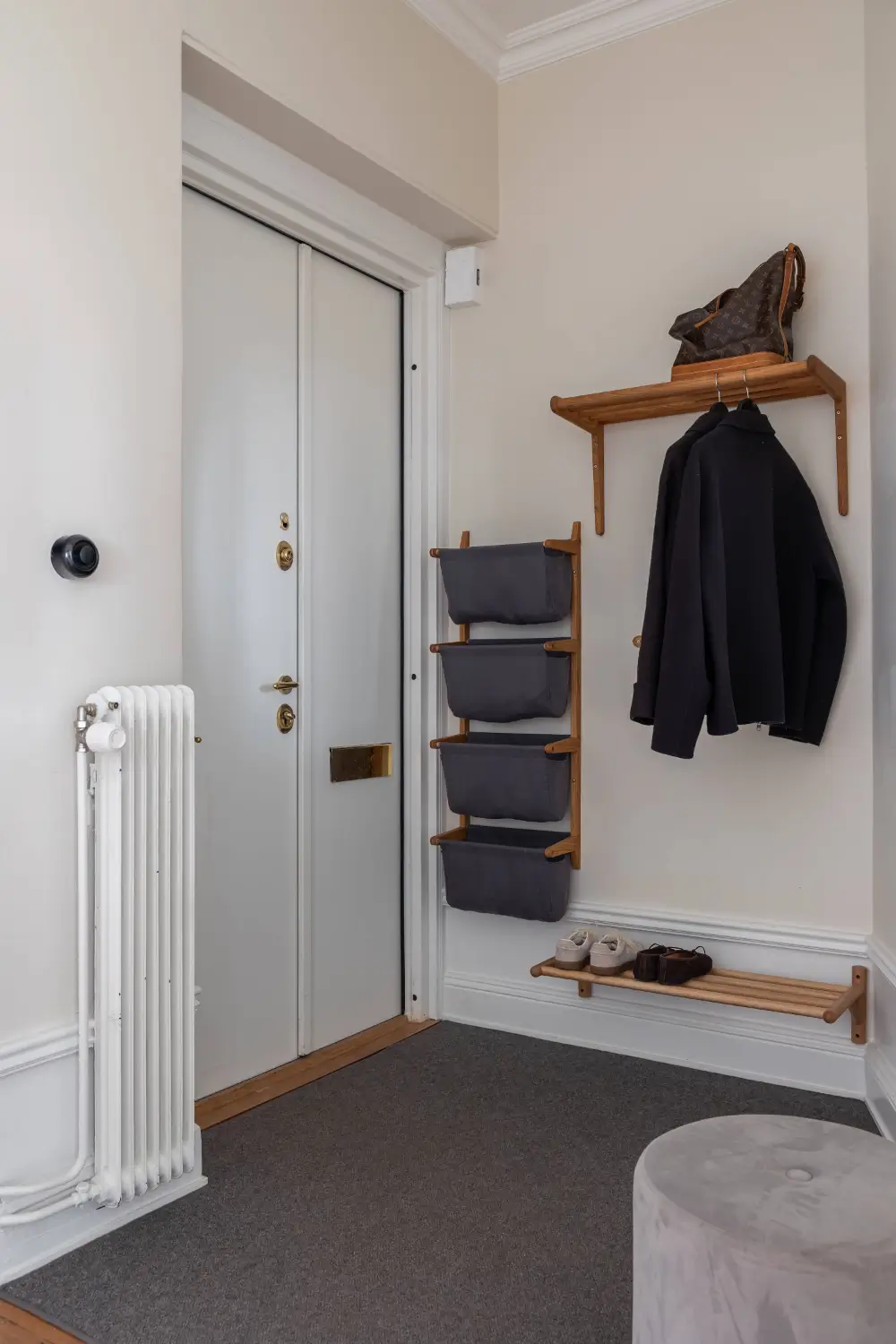 Warm Beige Tones and a Stylish Kitchen in a Stockholm Apartment 28 early-20th-century-apartment-beautiful-kitchen-and-fireplace