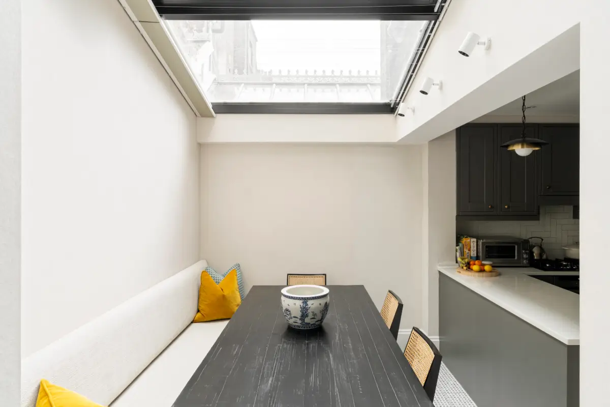 green-tones-renovated-holland-park-townhouse
