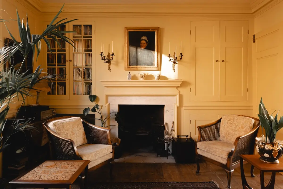 Moody Tones and Warm Light in a Restored East London Georgian Townhouse 19 moody-tones-warm-light-historic-georgian-townhouse-london