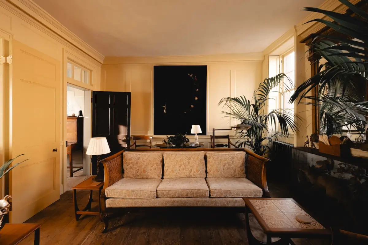 Moody Tones and Warm Light in a Restored East London Georgian Townhouse 18 moody-tones-warm-light-historic-georgian-townhouse-london