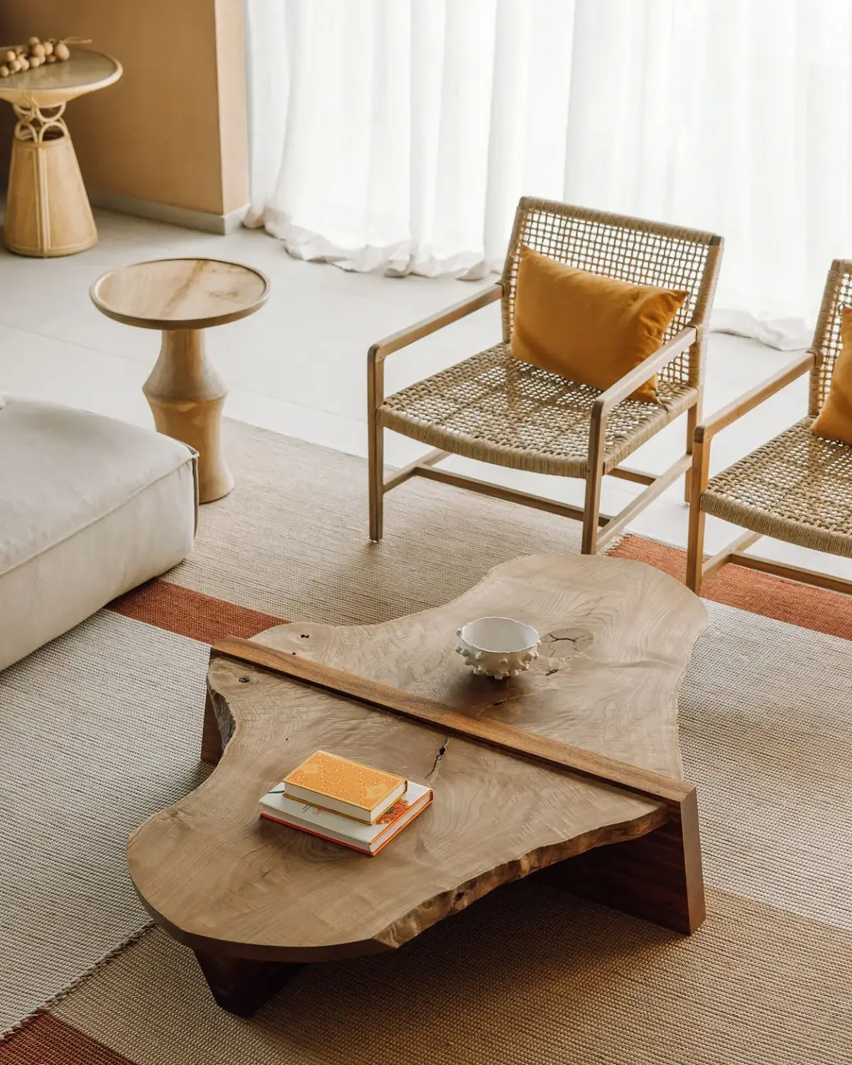 A Stunning Newly Built Villa by the Sea in Portugal 12 new-build-architectural-house-portugal-nordroom