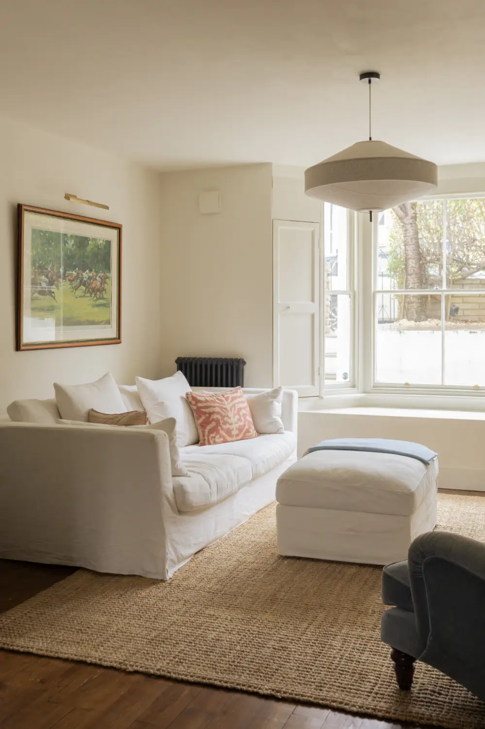 A Garden Apartment Decorated in Green and Terracotta Hues 2 one-bedroom-victorian-garden-apartment-london