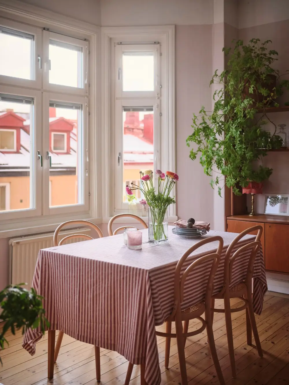 A Pink Living Room in a Top Floor Art Nouveau Apartment 3 pink-living-room-early-20th-century-apartment-nordroom