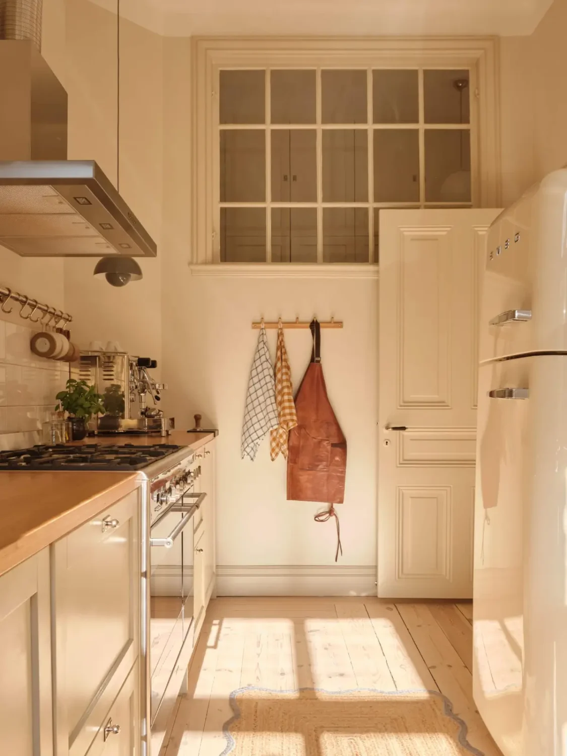 preserved-charm-spacious-stockholm-apartment-nordroom