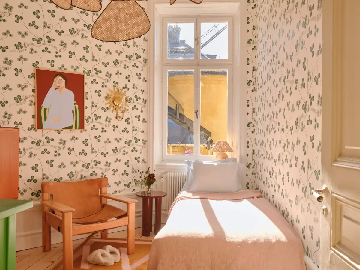 preserved-charm-spacious-stockholm-apartment-nordroom