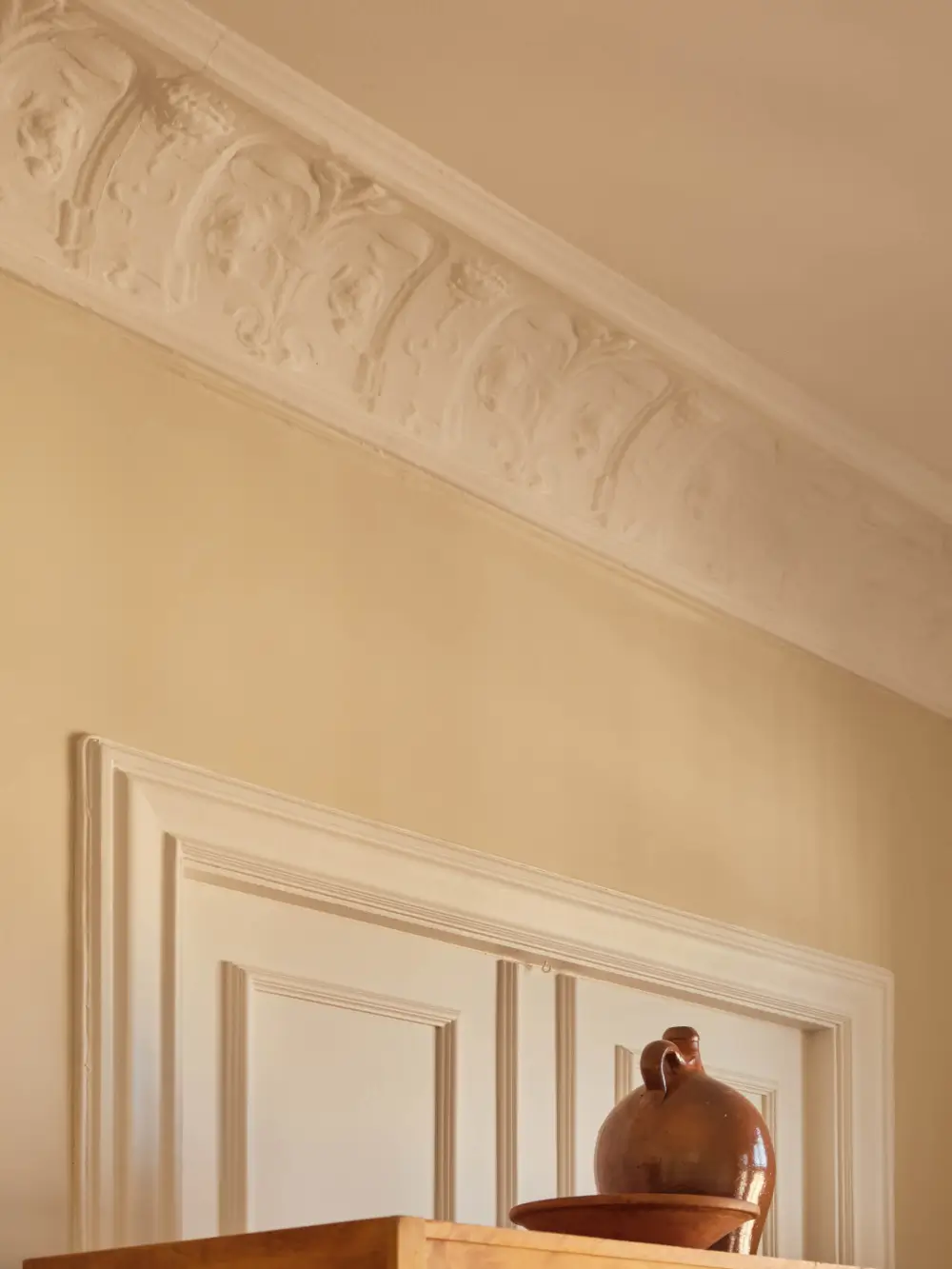 preserved-charm-spacious-stockholm-apartment-nordroom