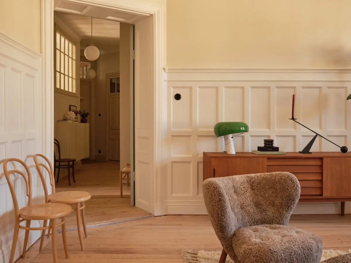 preserved-charm-spacious-stockholm-apartment-nordroom