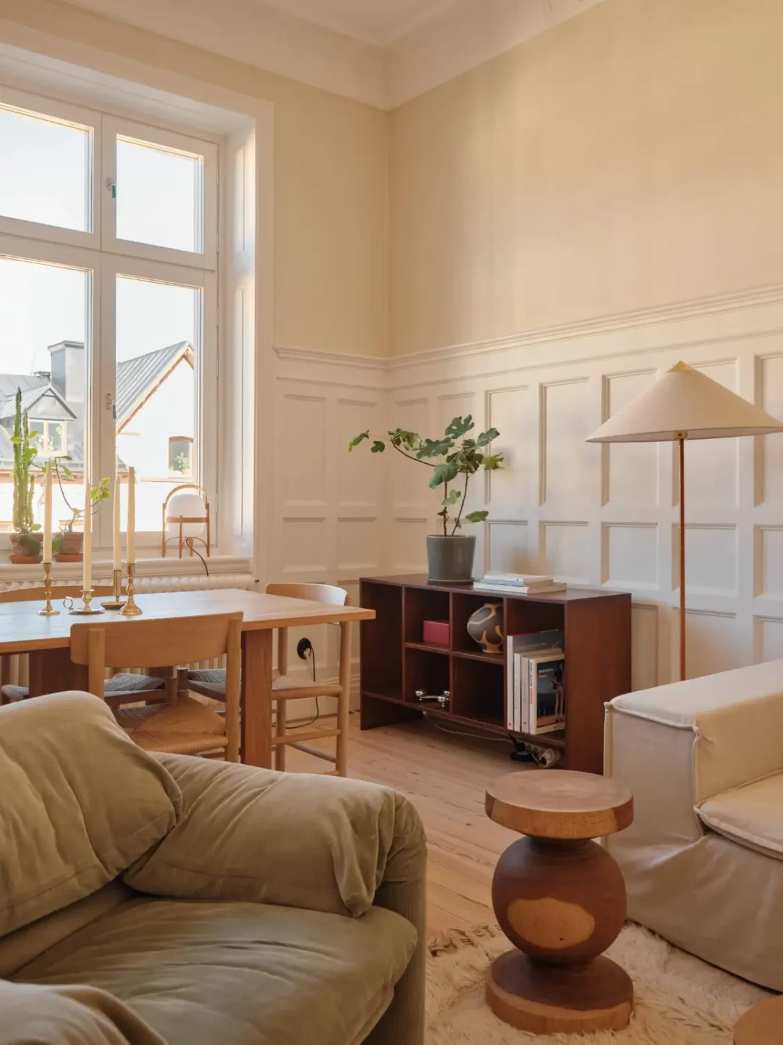 preserved-charm-spacious-stockholm-apartment-nordroom