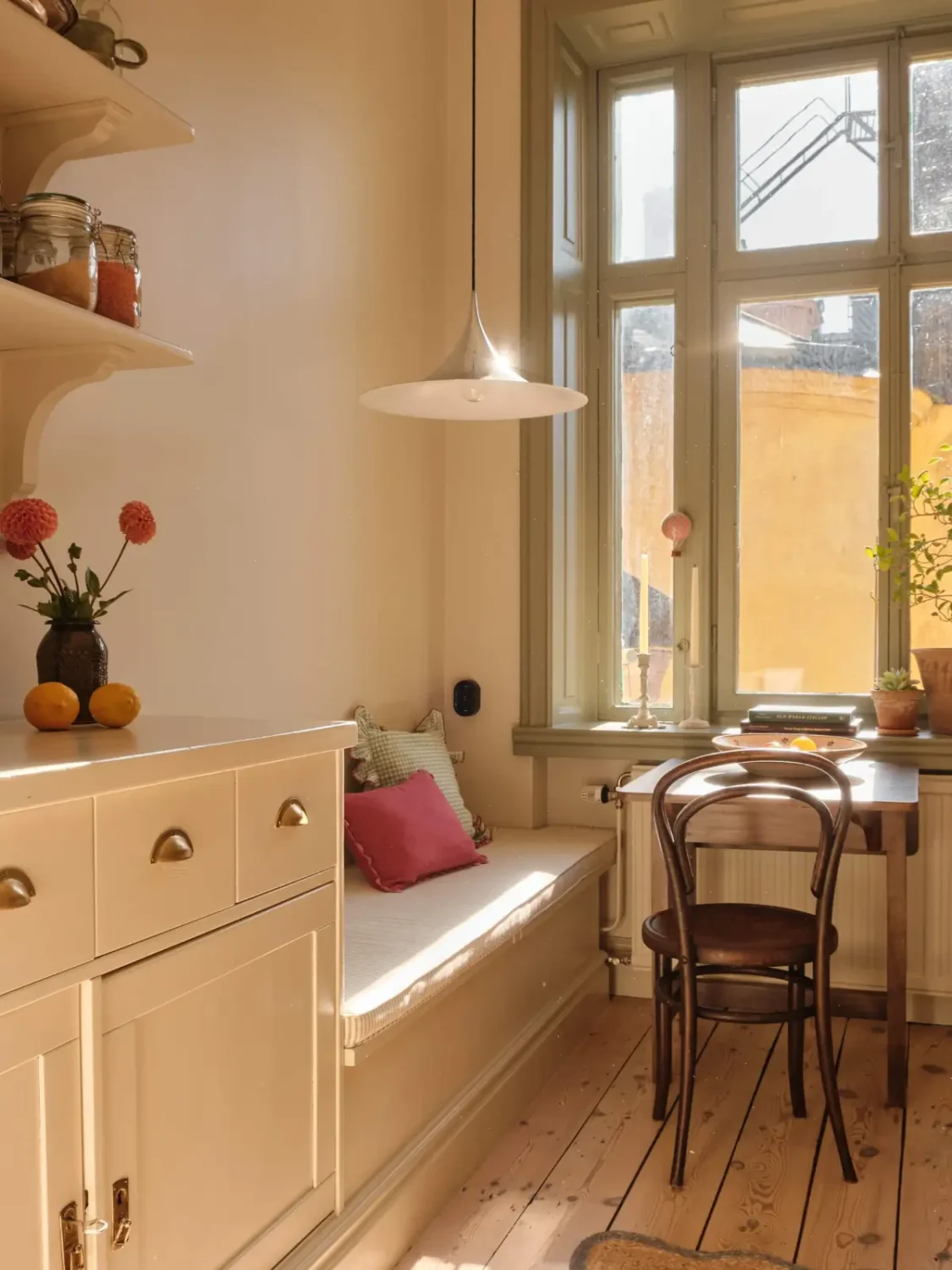 preserved-charm-spacious-stockholm-apartment-nordroom