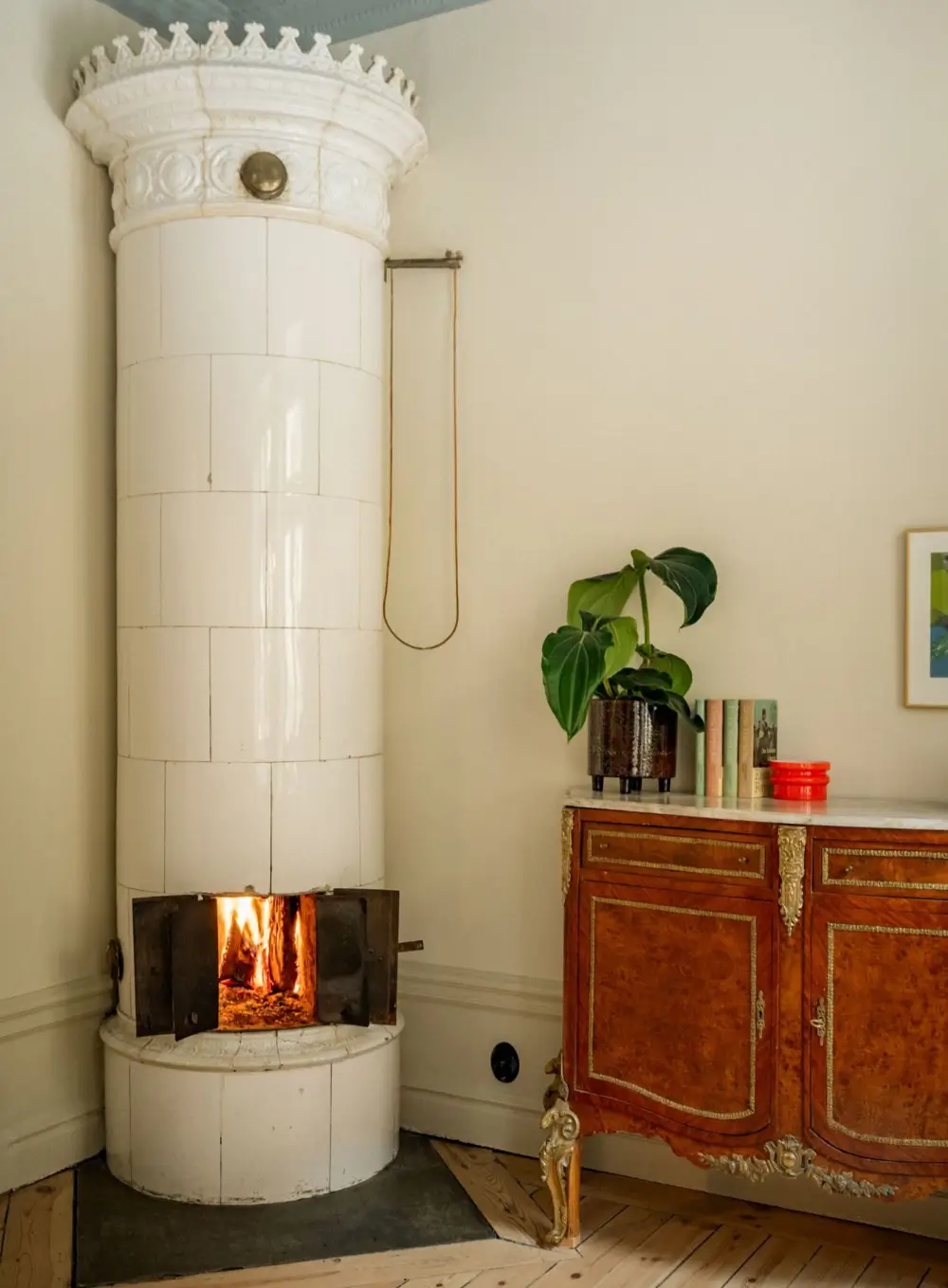 Painted Ceilings and a Light Yellow Kitchen in a Swedish Apartment 18 renovated-late-19th-century-apartment-yellow-kitchen-nordroom