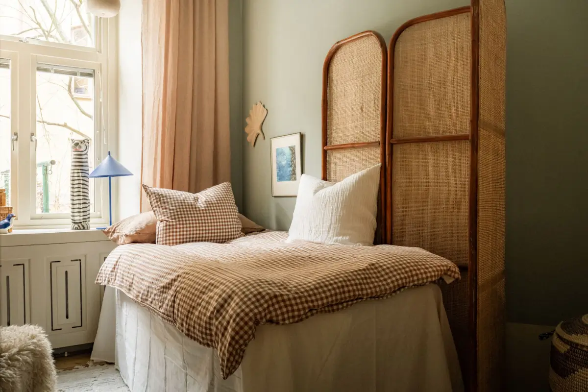 Painted Ceilings and a Light Yellow Kitchen in a Swedish Apartment 23 renovated-late-19th-century-apartment-yellow-kitchen-nordroom