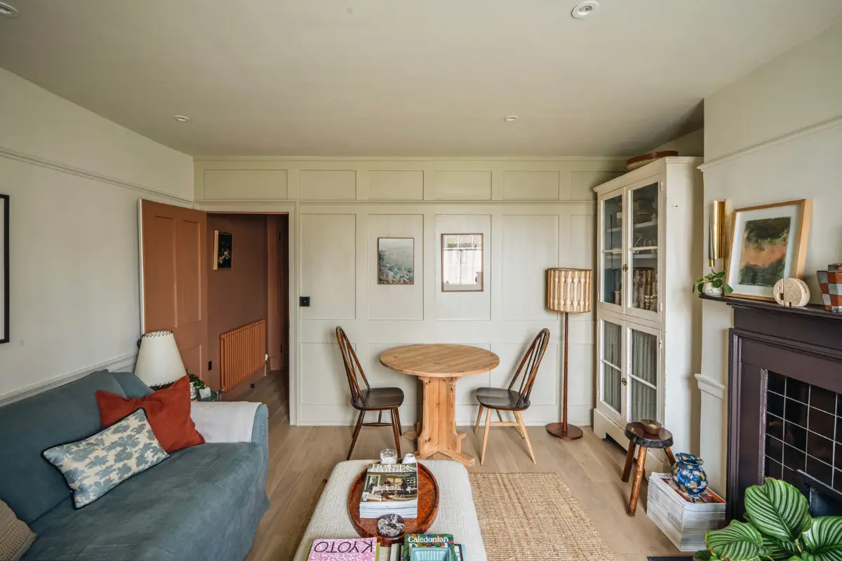 A Small Home in a 19th-Century London Almshouse Pairs Old with New 5 small-renovated-home-19th-century-almshouse-london