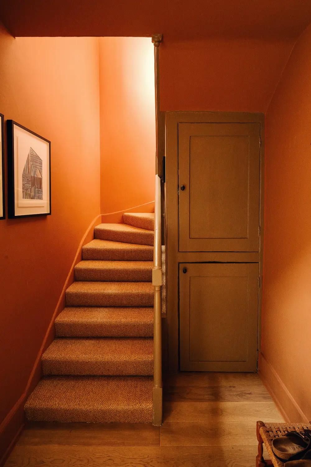 A Small Home in a 19th-Century London Almshouse Pairs Old with New 14 small-renovated-home-19th-century-almshouse-london
