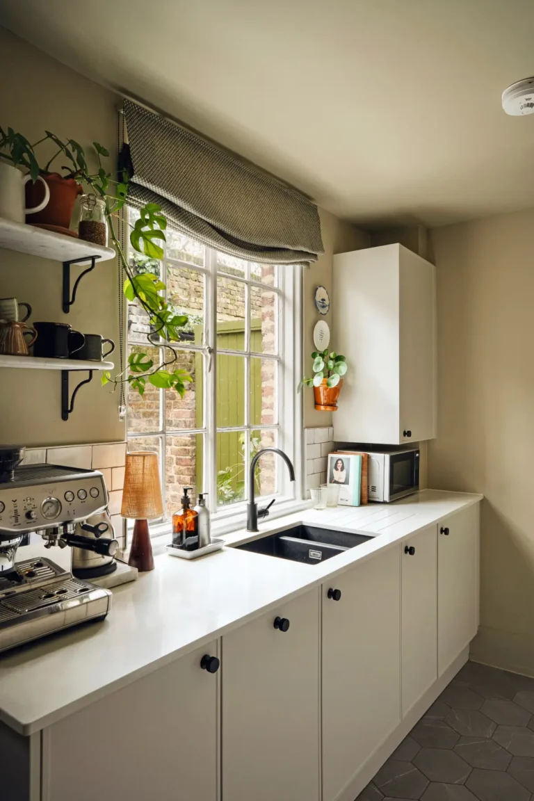 small-renovated-home-19th-century-almshouse-london