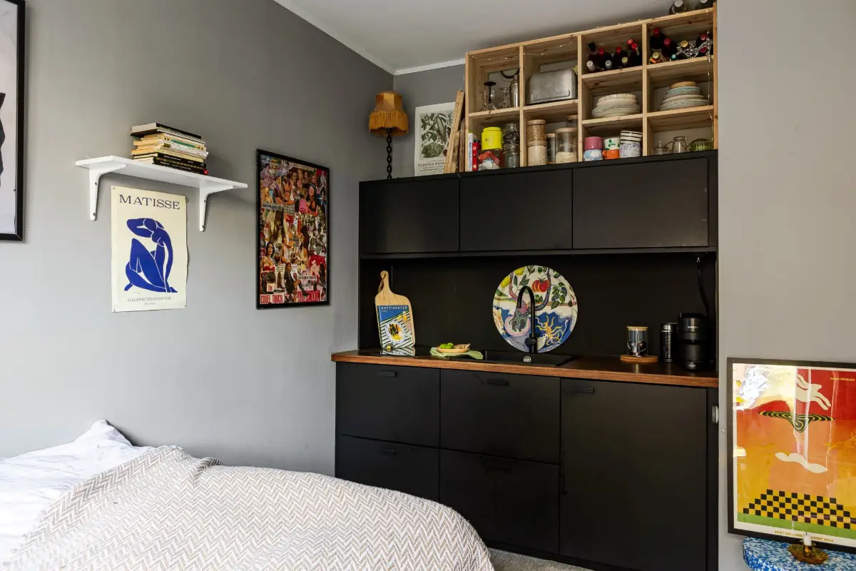 Studio Apartment Layout Ideas: Living Small is Looking Good 28 studio-apartment-layout-kitchen-opposite-bed-end-nordroom