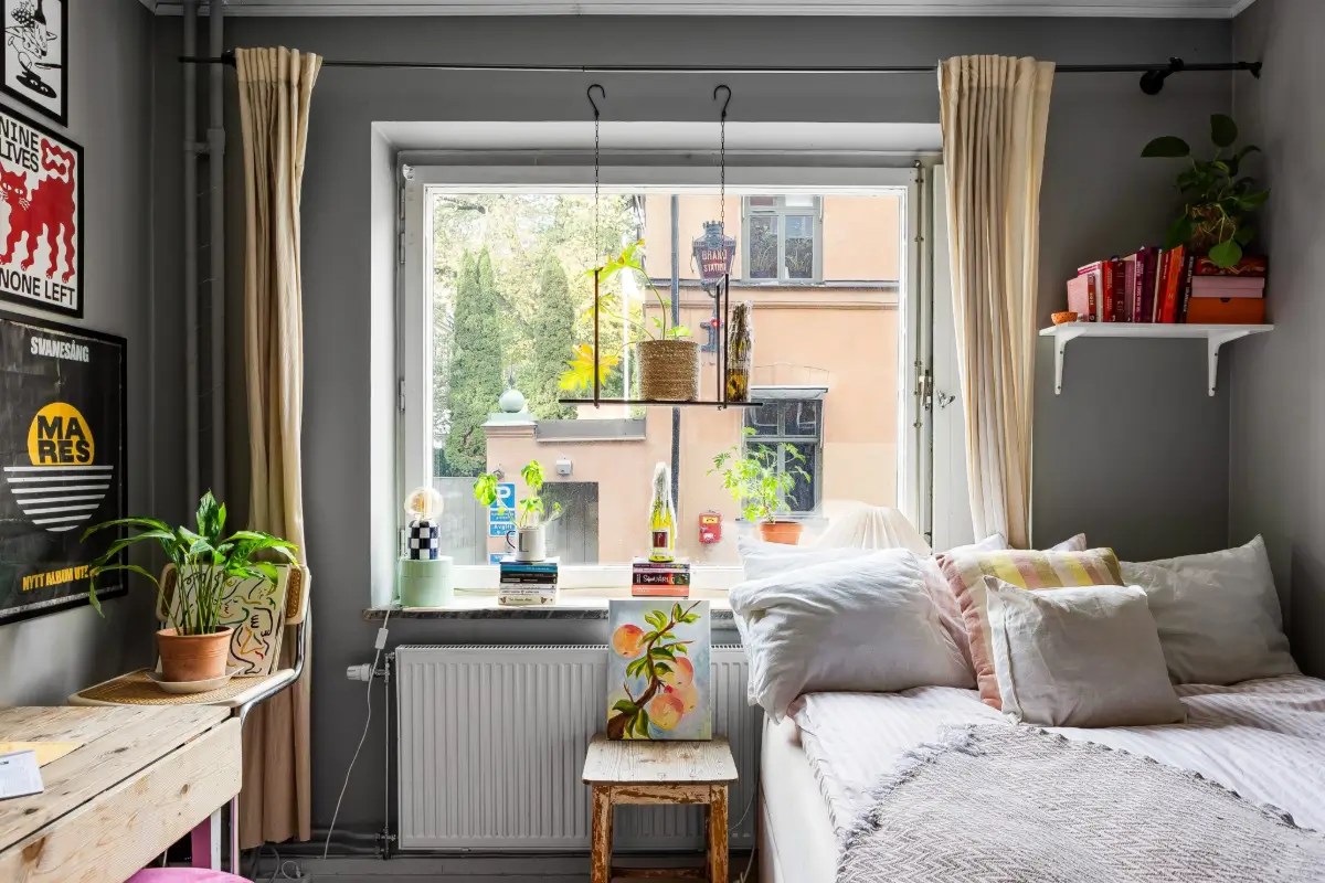 Studio Apartment Layout Ideas: Living Small is Looking Good 27 studio-layout-double-bed-by-window-opposite-kitchen-nordroom